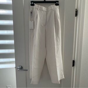 Aritzia Wilfred Effortless Crop Trousers